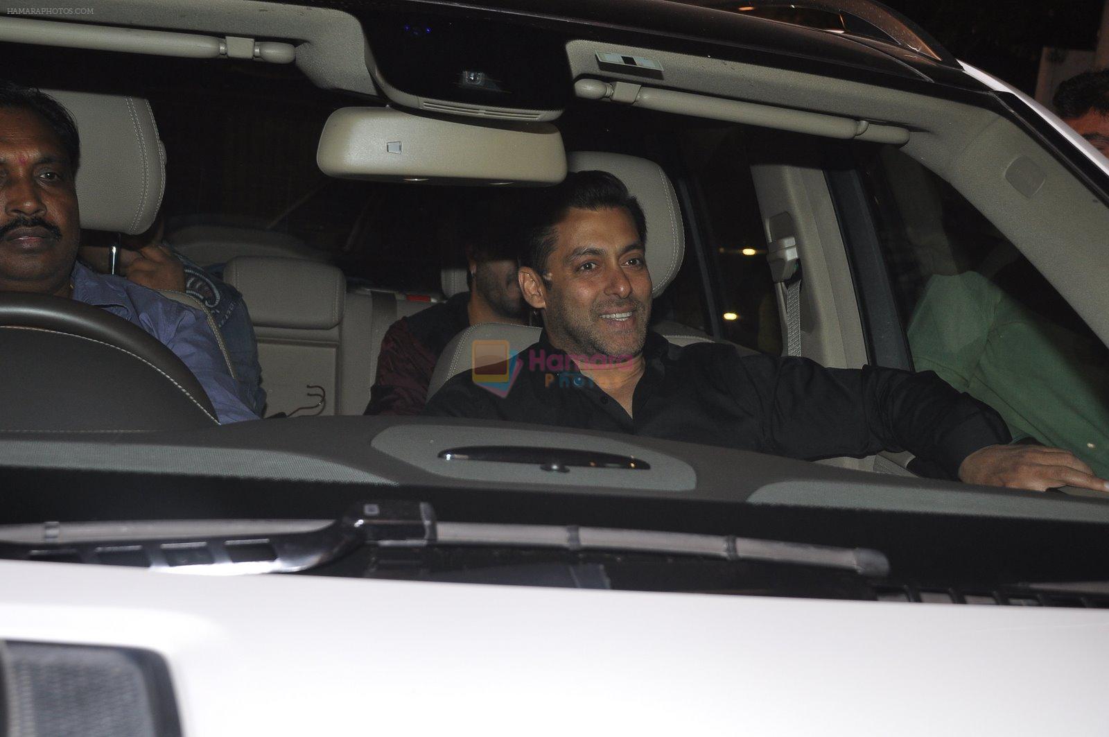 Salman Khan at Filmfare Awards 2015 Arrival on 31st Jan 2015