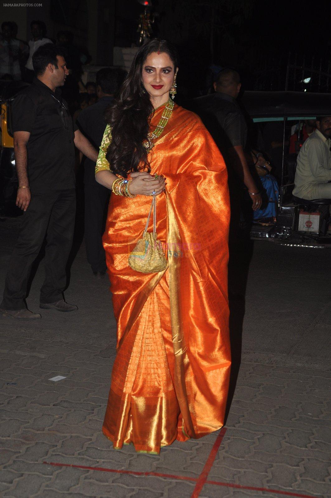 Rekha at Filmfare Awards 2015 Arrival on 31st Jan 2015