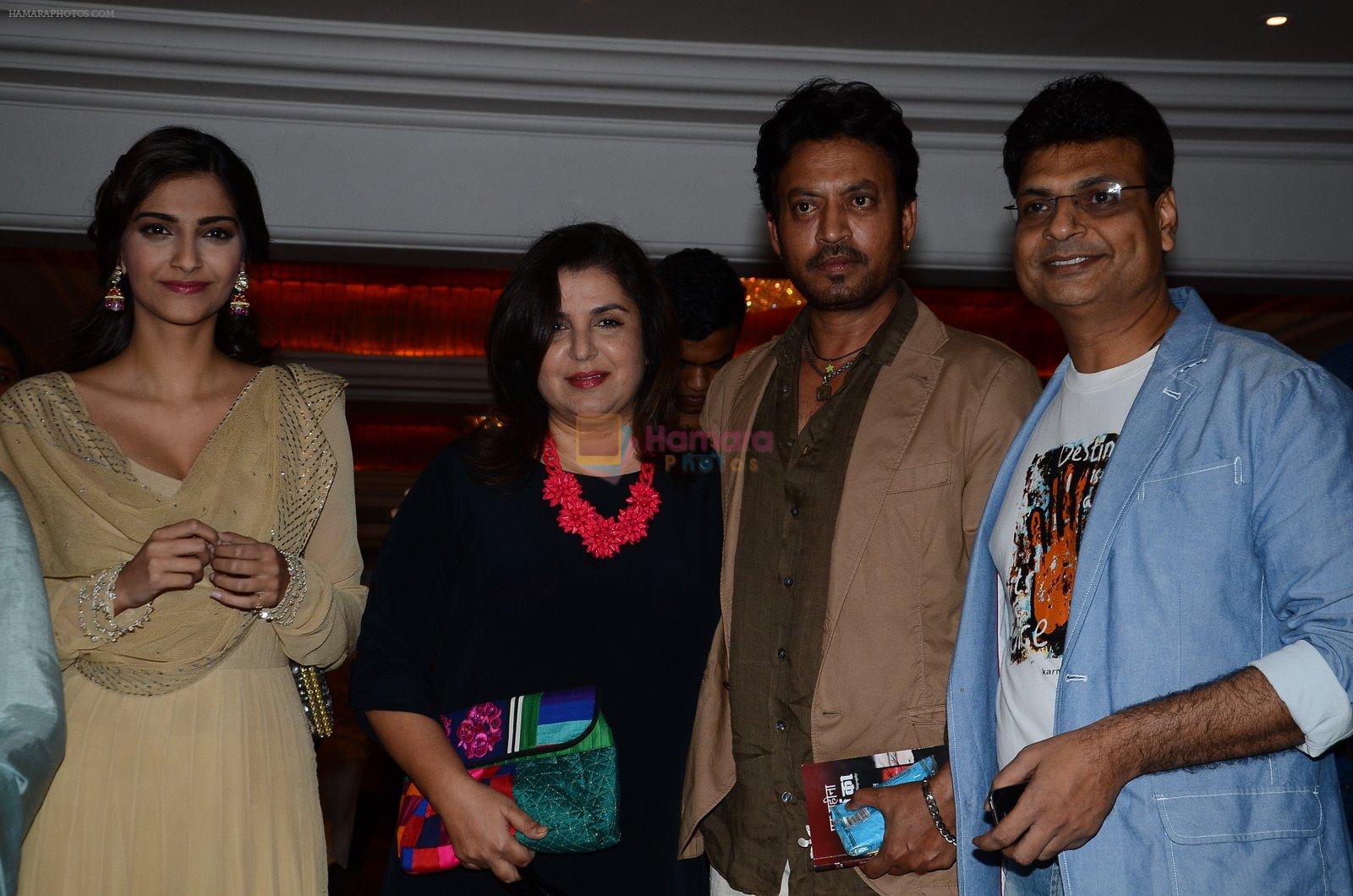 Sonam Kapoor, Irrfan Khan, Farah Khan at the launch of Irshad Kamil's first book of poems, Ek Maheena Nazmon Ka in Mumbai on 3rd Feb 2015