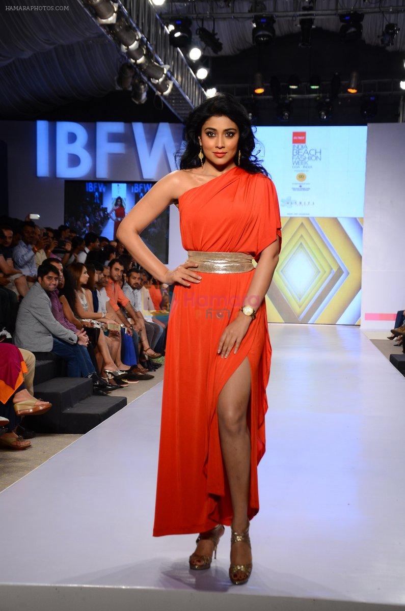 Shriya Saran walk the ramp for Asmita Marwah Show at India beach Fashion Week in Goa on 5th Feb 2015