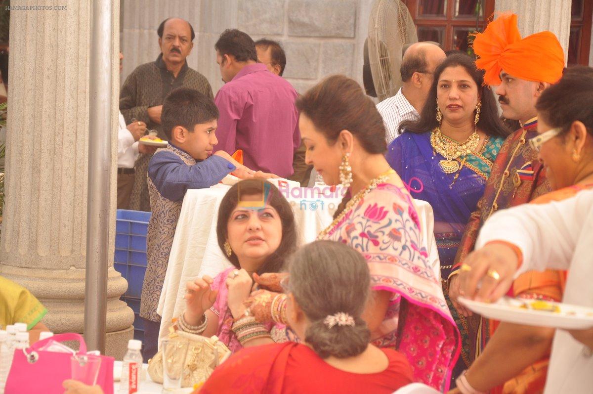 Smita Thackeray at Rahul Thackeray's wedding ceremony in Mumbai on 9th Feb 2015