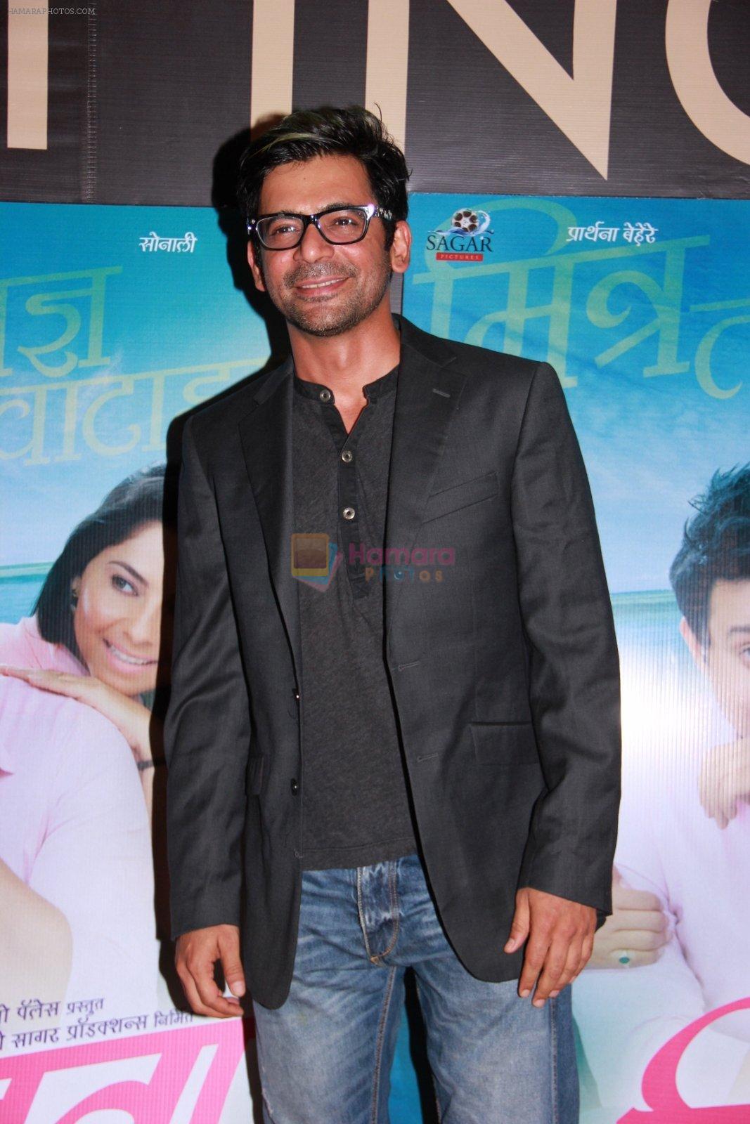 Sunil Grover at the Premiere of marathi movie Mitwaa on Cinema, Mumbai on 12th Feb 2015