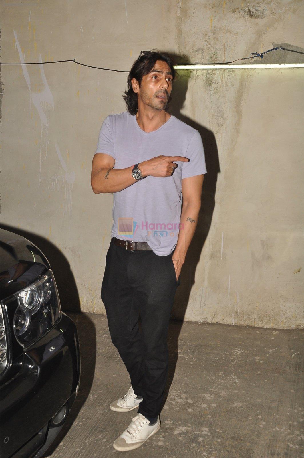 Arjun Rampal at Roy Screening in Mumbai on 12th Feb 2015