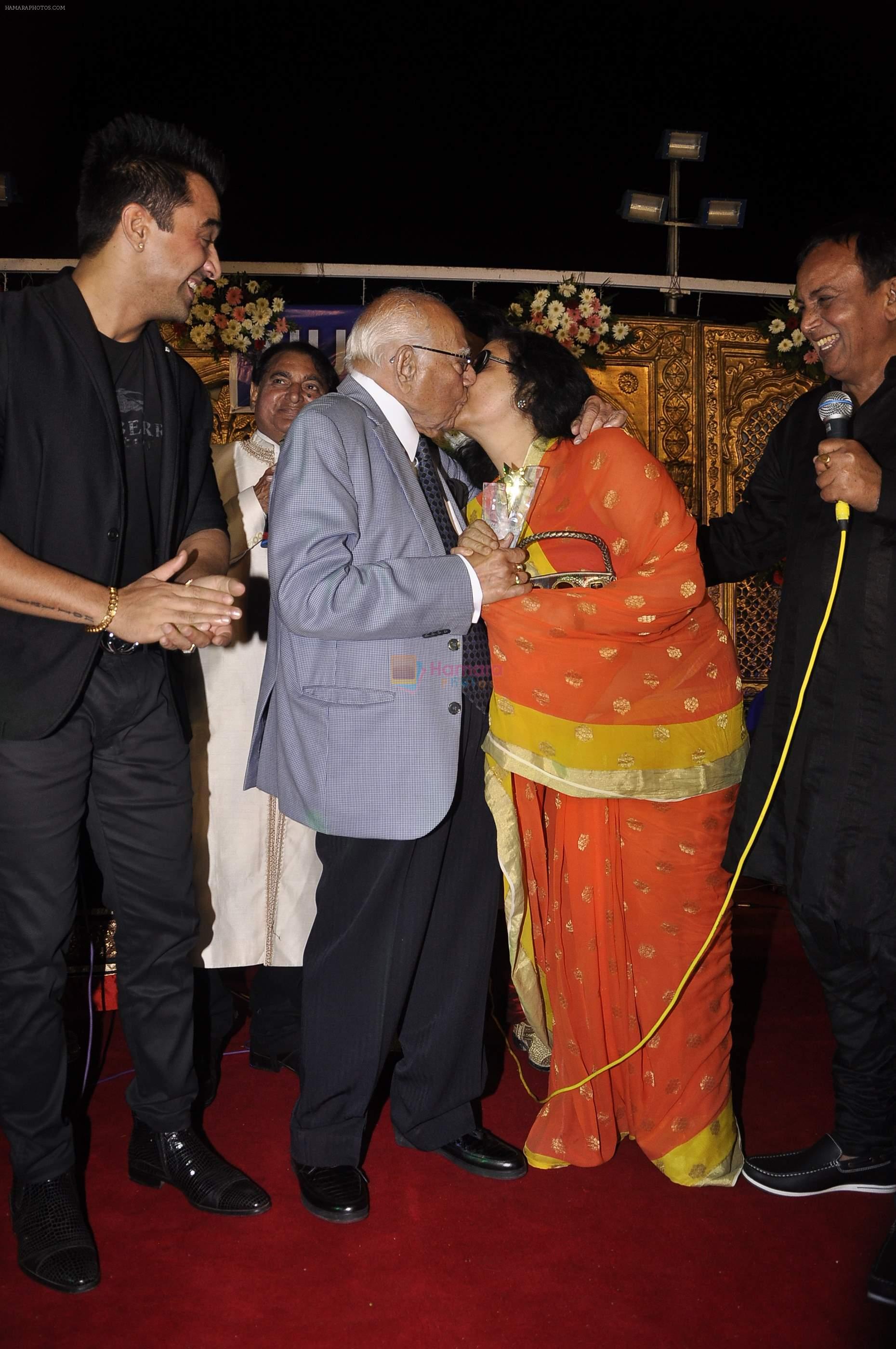 Leena Chandaverkar at Hum Log Awards on 15th Feb 2015