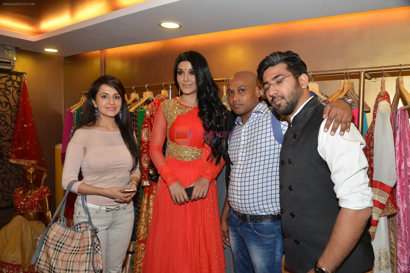 Koena Mitra at designer Gagan Kumar's store launch in Santacruz, Mumbai on 17th Feb 2015