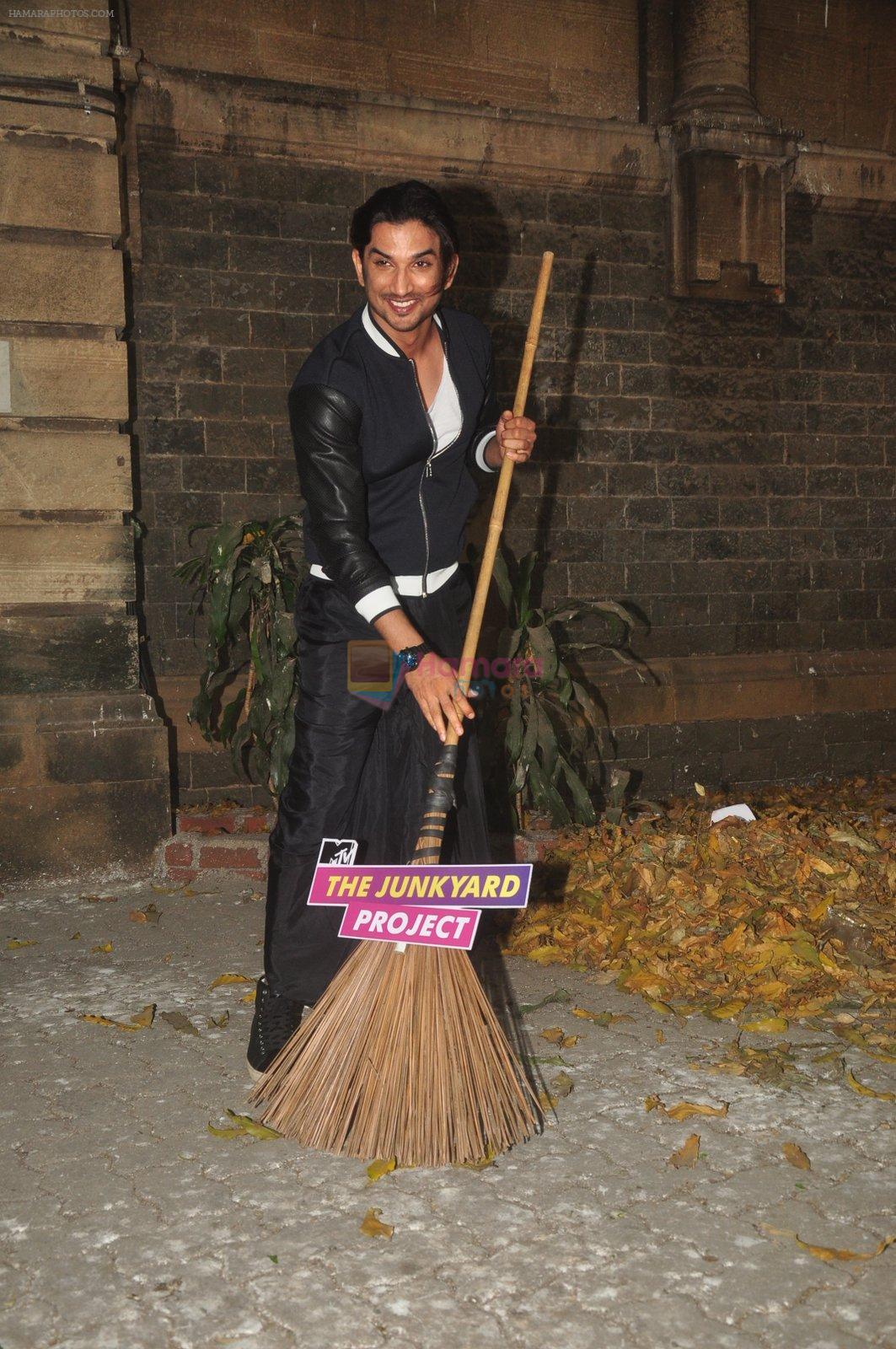 Sushant Singh Rajput at MTV  Junkyard Clean Up Drive event in Mumbai on 20th Feb 2015