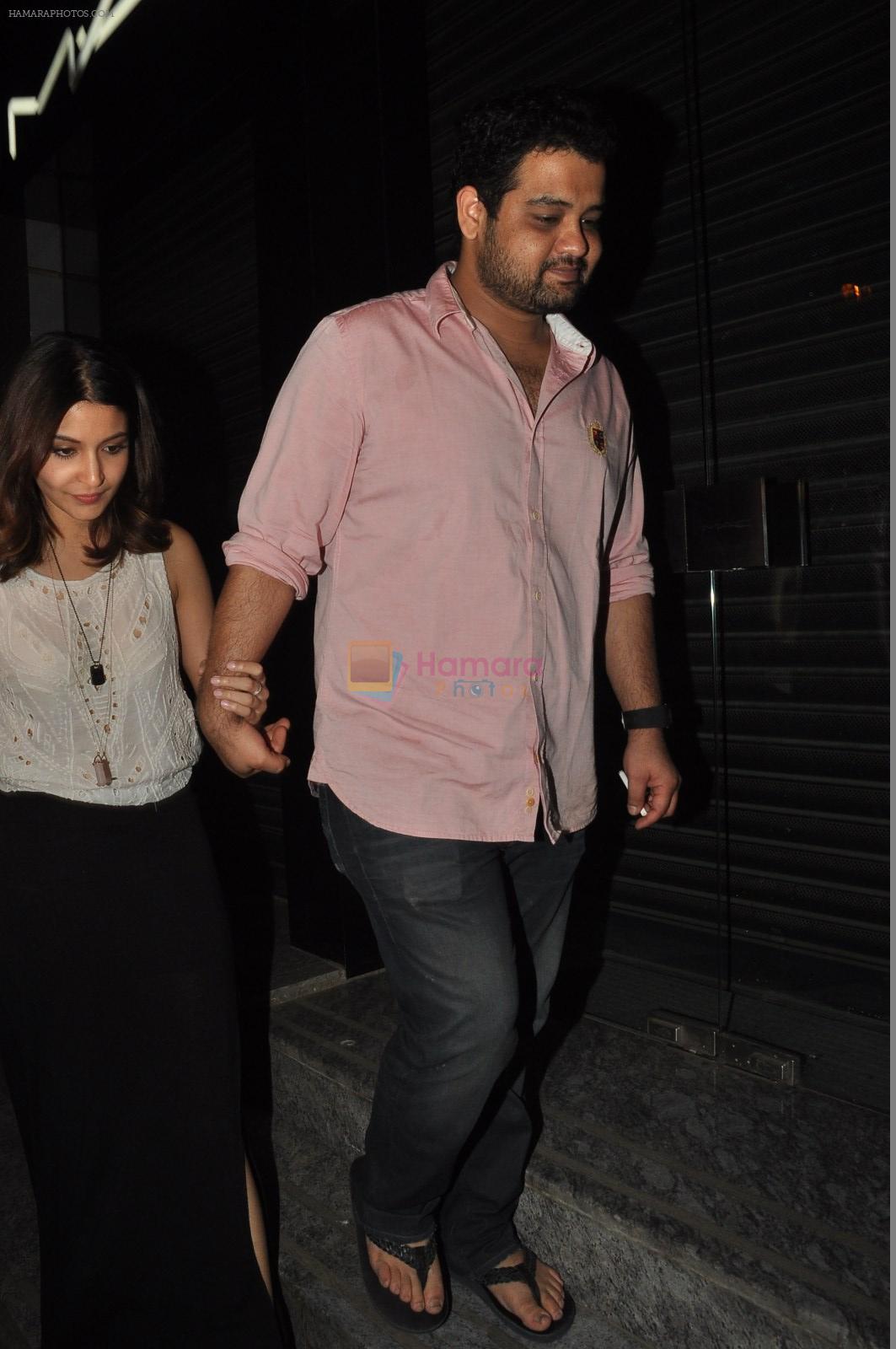 Anushka Sharma snapped in bandra on 20th Feb 2015