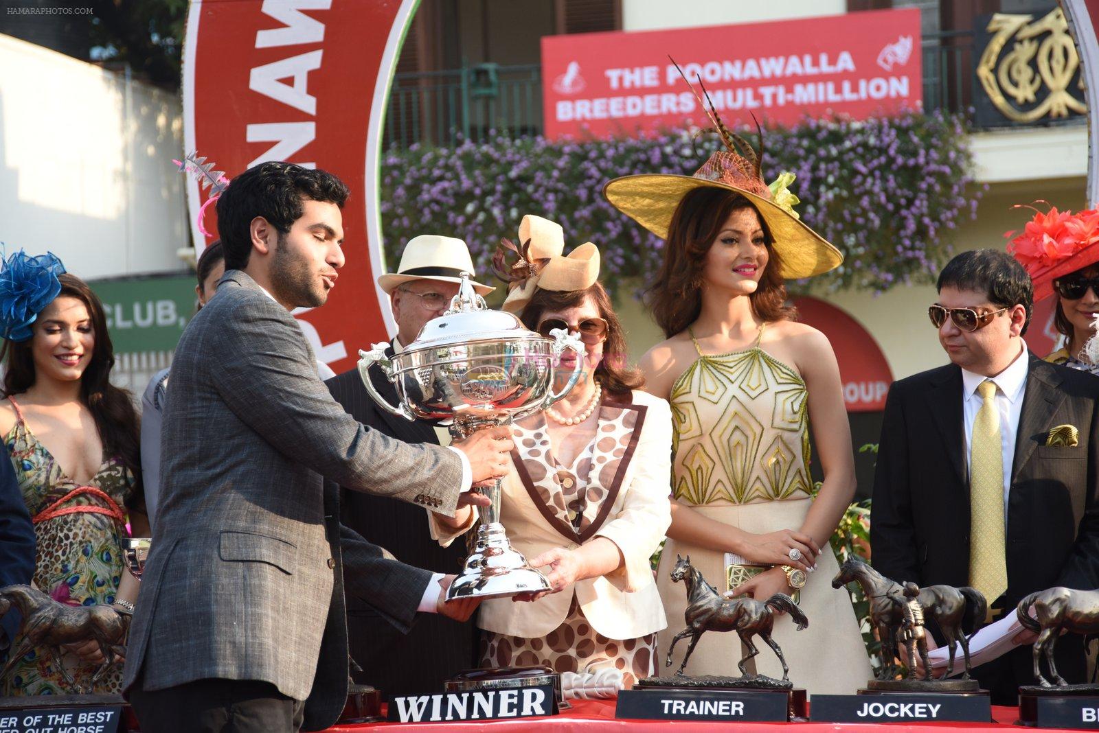 Urvashi Rautela at Poonawala race in mahalaxmi on 22nd Feb 2015