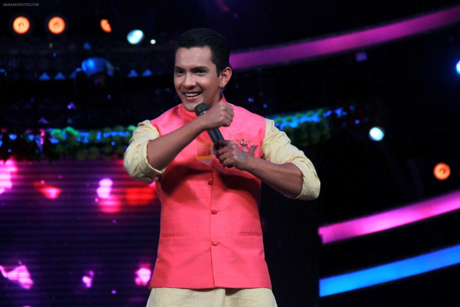 Aditya Narayan on the sets of Lil Champs in Famous on 24th Feb 2015