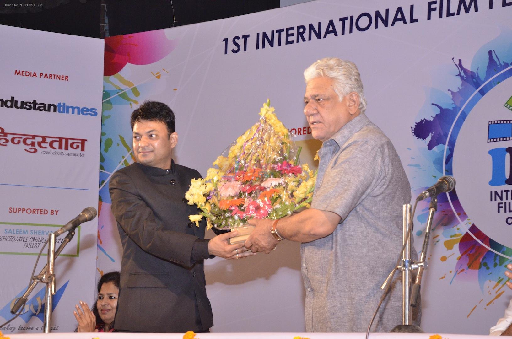 Om Puri awarded with the Lifetime Achievement Award at IFFP on 26th Feb 2015