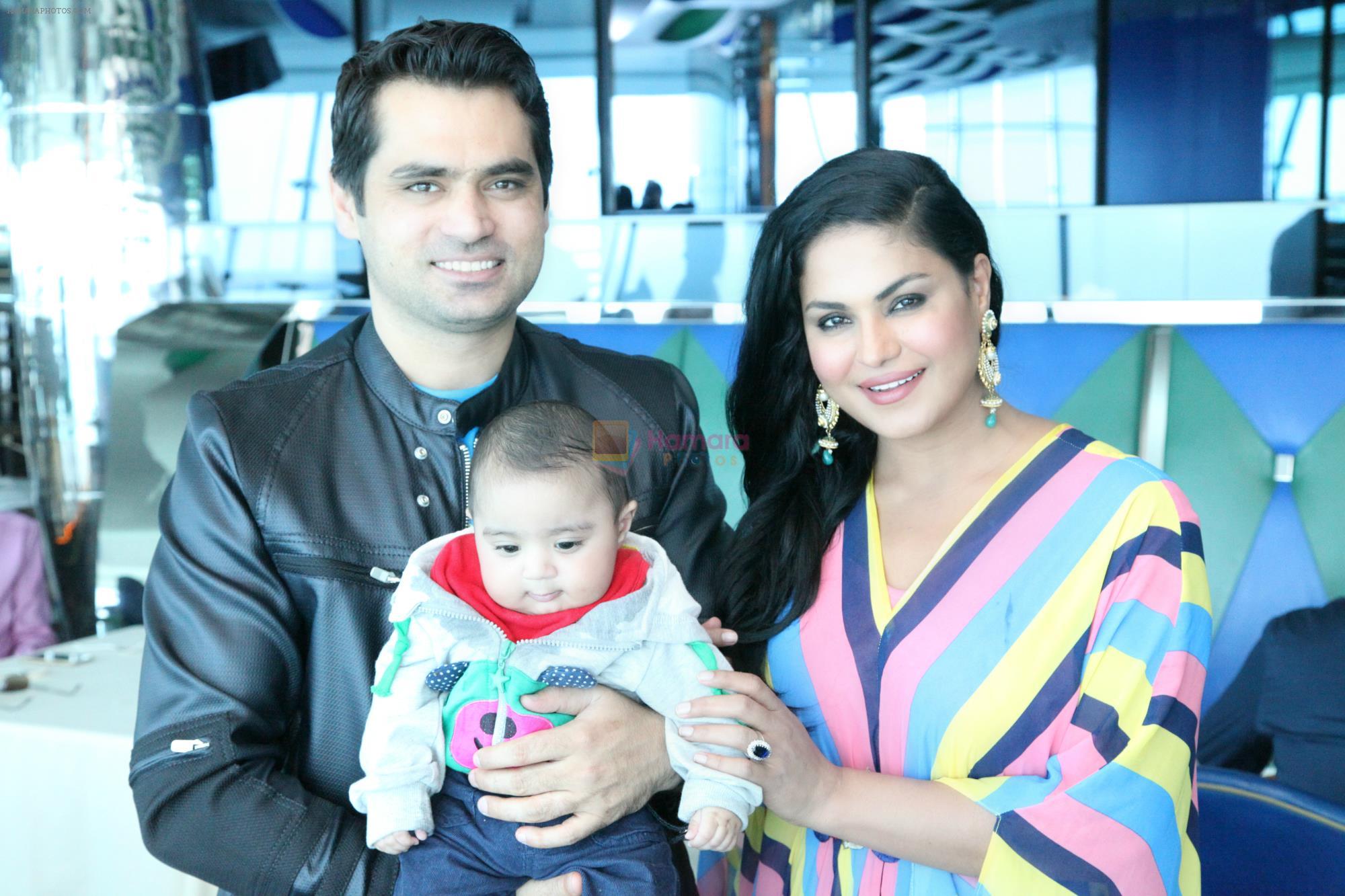 Veena Malik celebrated her birthday in Dubai on 28th Feb 2015