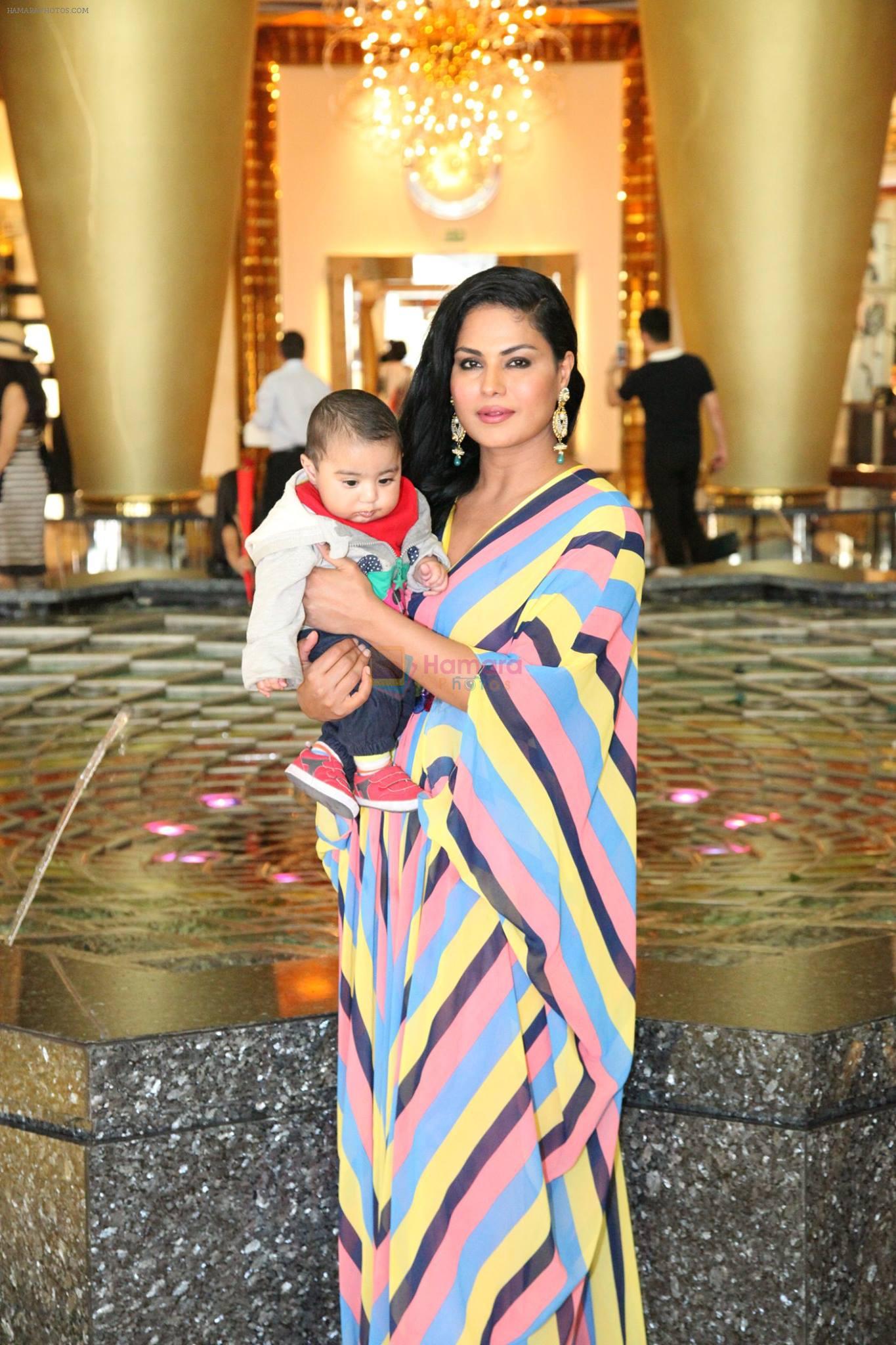 Veena Malik celebrated her birthday in Dubai on 28th Feb 2015