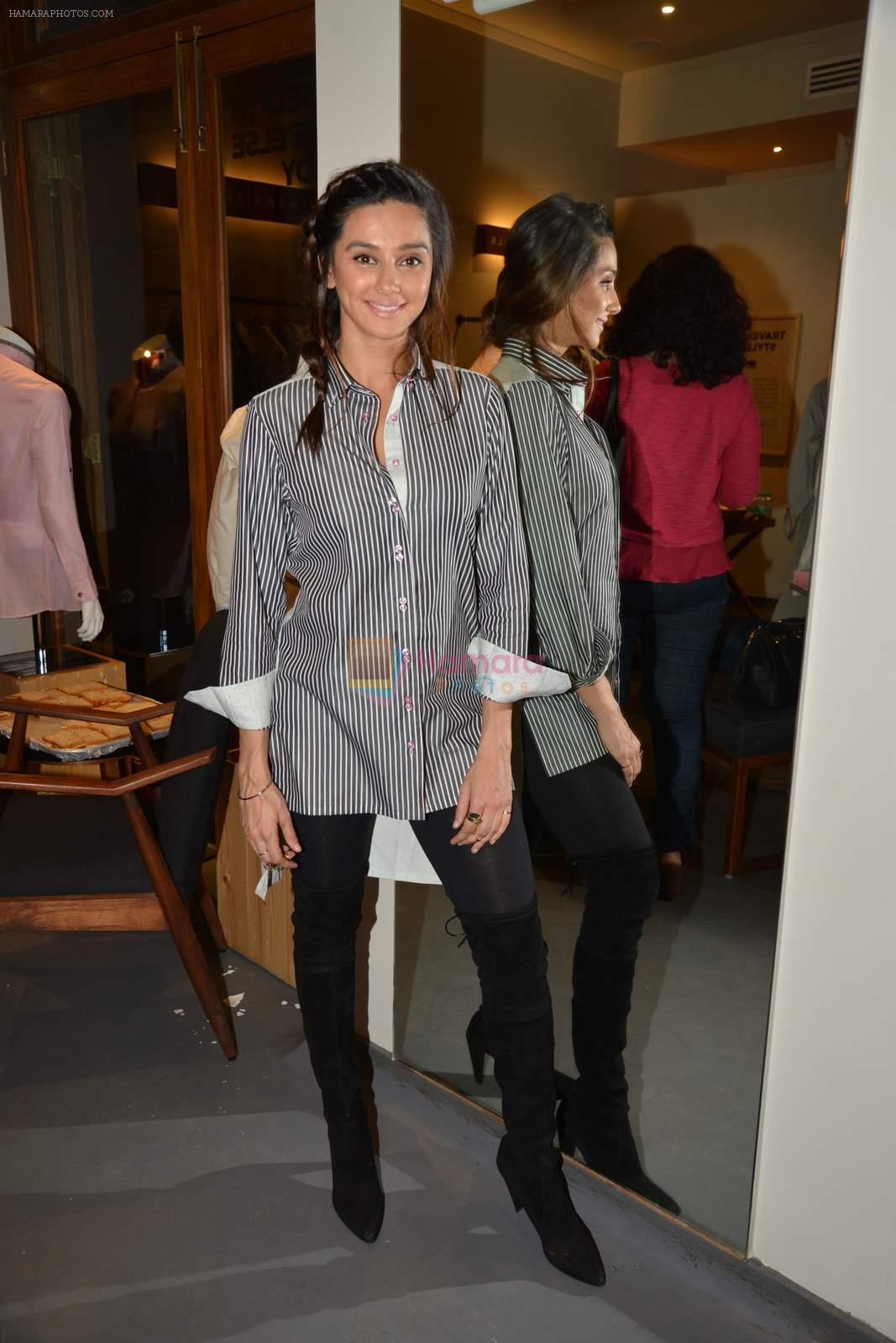 Shibani Dandekar at Payal Singhal's new collection for The Shirt Company in Kalaghoda on 4th March 2015