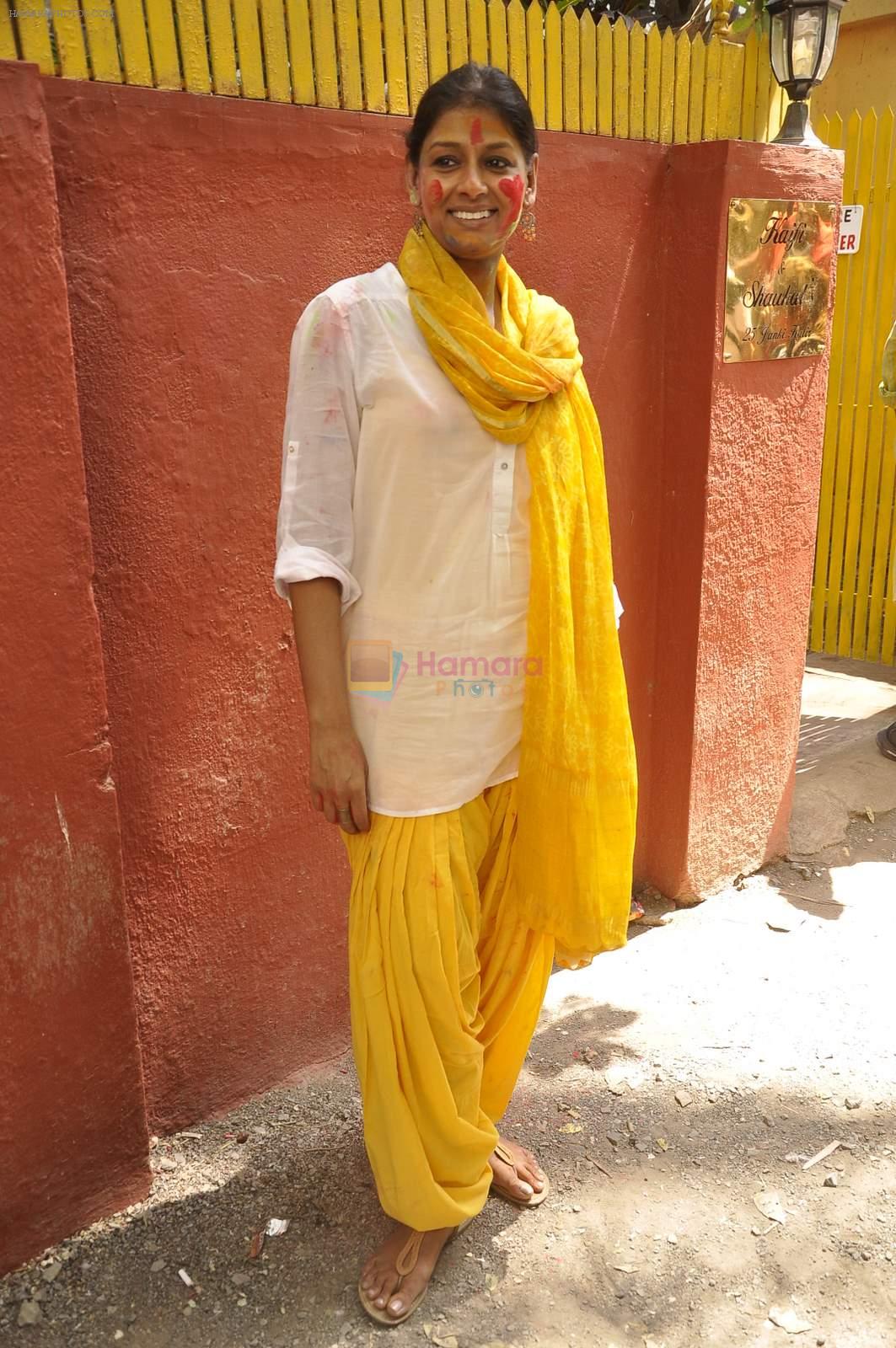 Nandita Das at Shabana Azmi's holi bash in Mumbai on 5th March 2015