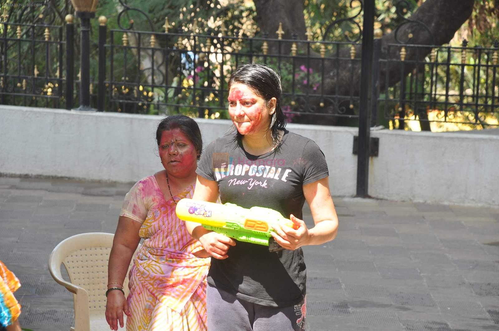 Priya Dutt Holi celebraion in Mumbai on 6th March 2015