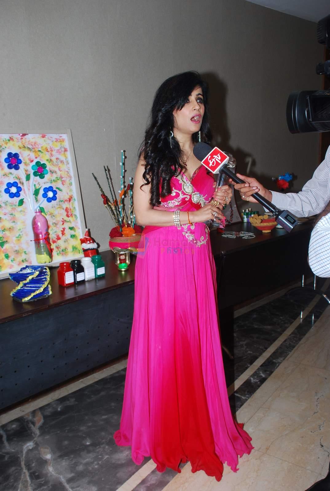 Shibani Kashyap at Young Environmentalists Trust women achievers awards in Powai on 7th March 2015