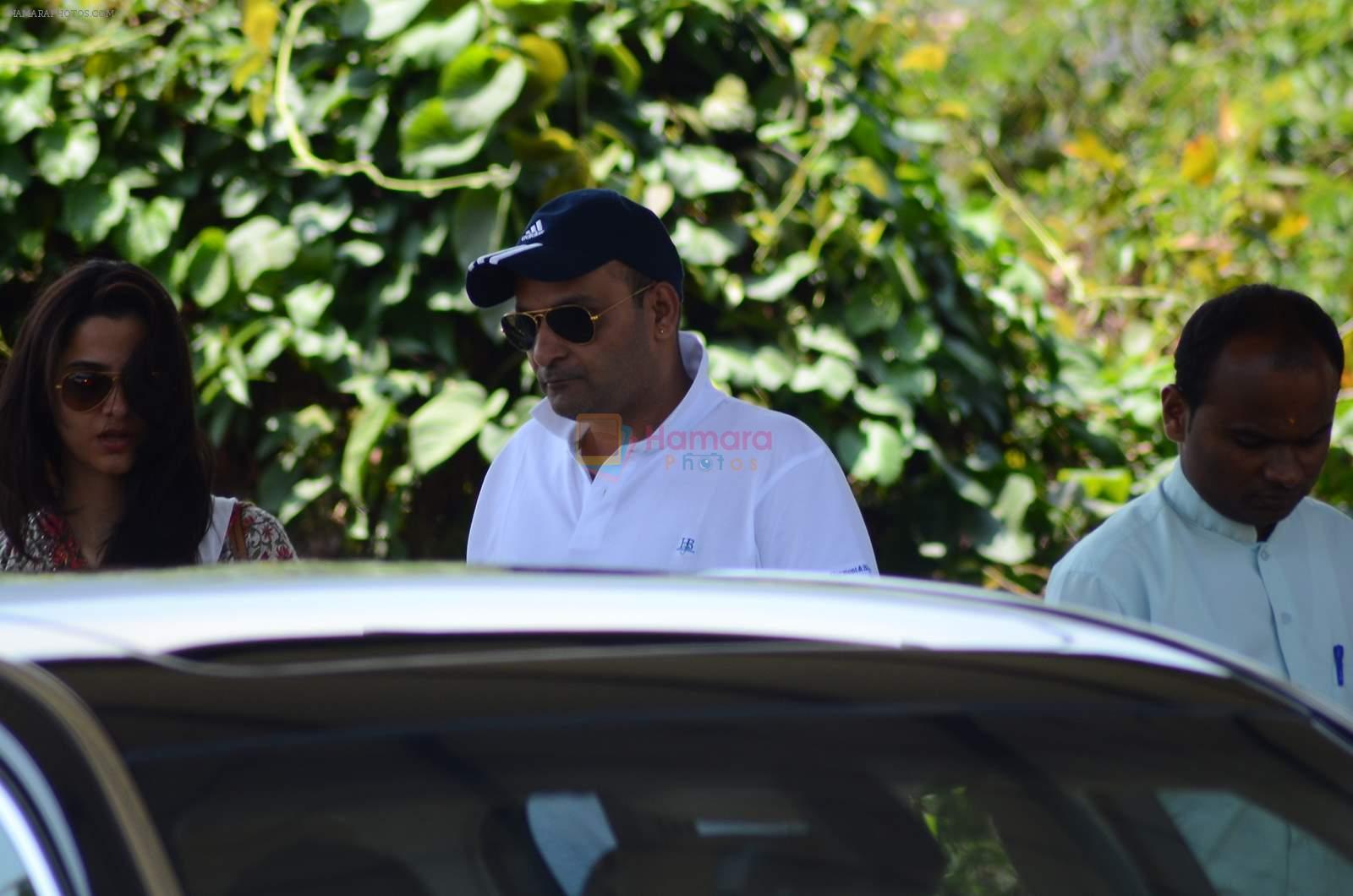 Mohammed Azharuddin at Aamir Khan's 50th birthday celebration in Lonavala on 15th March 2015