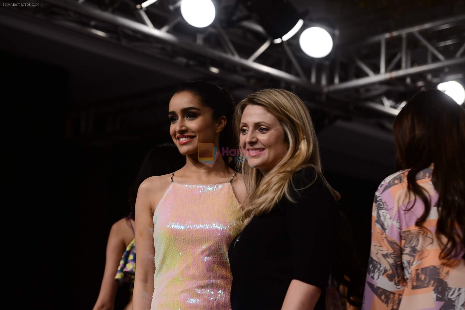 Shraddha Kapoor walks the ramp for Jabong Presents Miss Bennett London Show at Lakme Fashion Week 2015 Day 2 on 19th March 2015