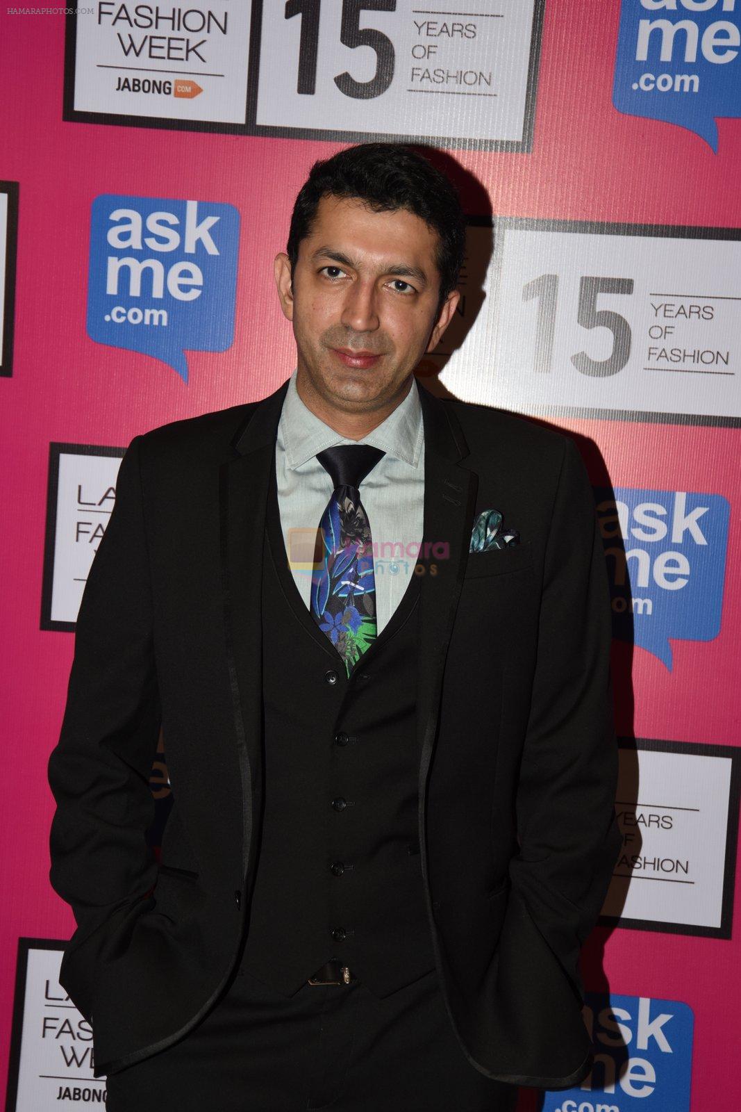 Kunal Kohli at Gauri Khan's show for Satya Paul at LFW 2015 Day 3 on 20th March 2015