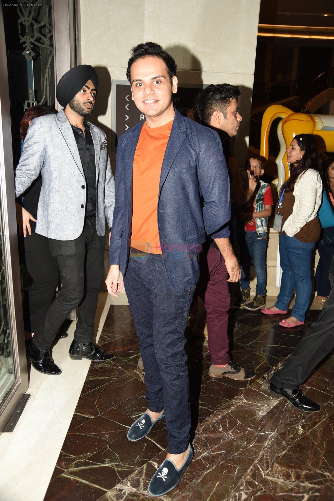 at Gauri Khan's show for Satya Paul at LFW 2015 Day 3 on 20th March 2015