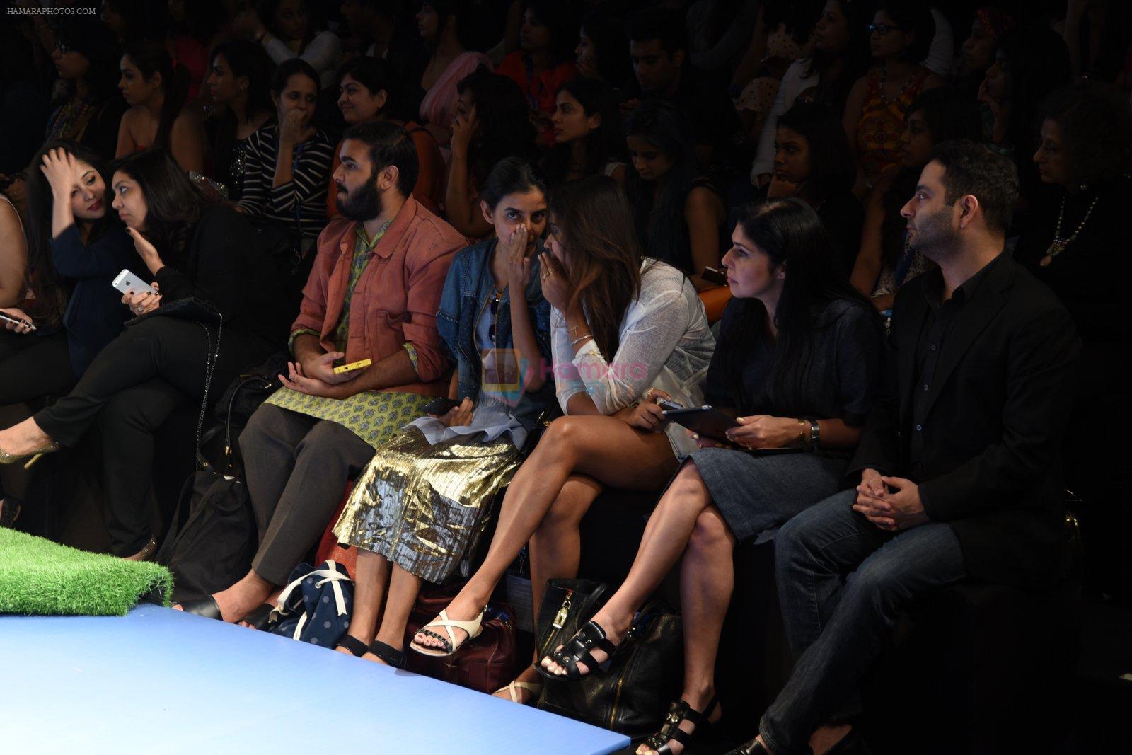 Model walk the ramp at Gauri Khan's show for Satya Paul at LFW 2015 Day 3 on 20th March 2015