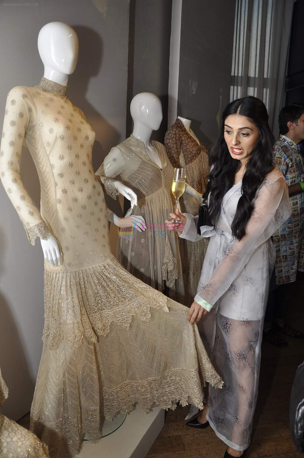 Pernia Qureshi at Anand Kabra's fashion installation at Lakme Fashion Week on 21st March 2015