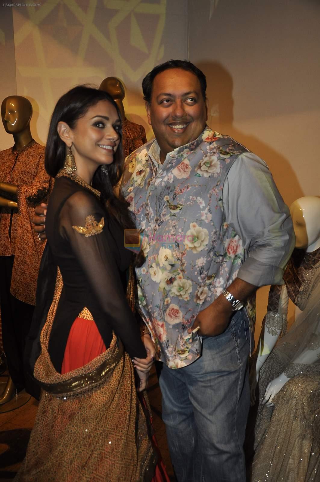 Aditi Rao Hydari at Anand Kabra's fashion installation at Lakme Fashion Week on 21st March 2015