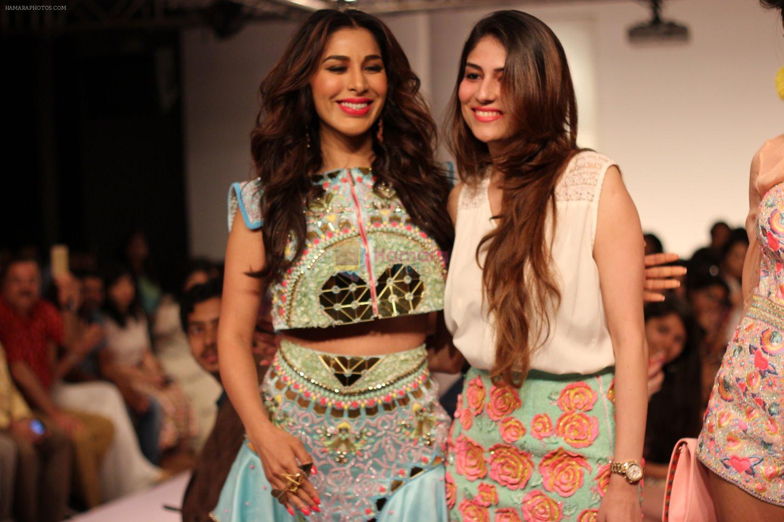 Sophie Choudry walk the ramp for Papa Dont Preach Show at Lakme Fashion Week 2015 Day 5 on 22nd March 2015