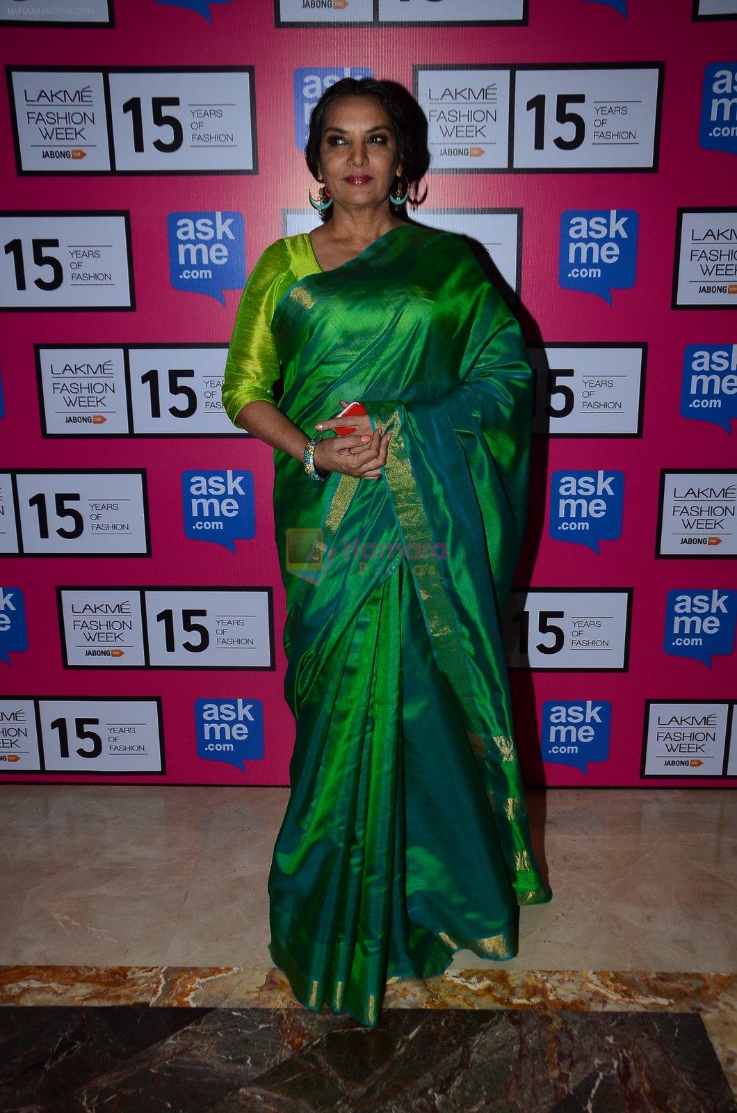 Shabana Azmi at Anamika Khanna Grand Finale Show at Lakme Fashion Week 2015 Day 5 on 22nd March 2015