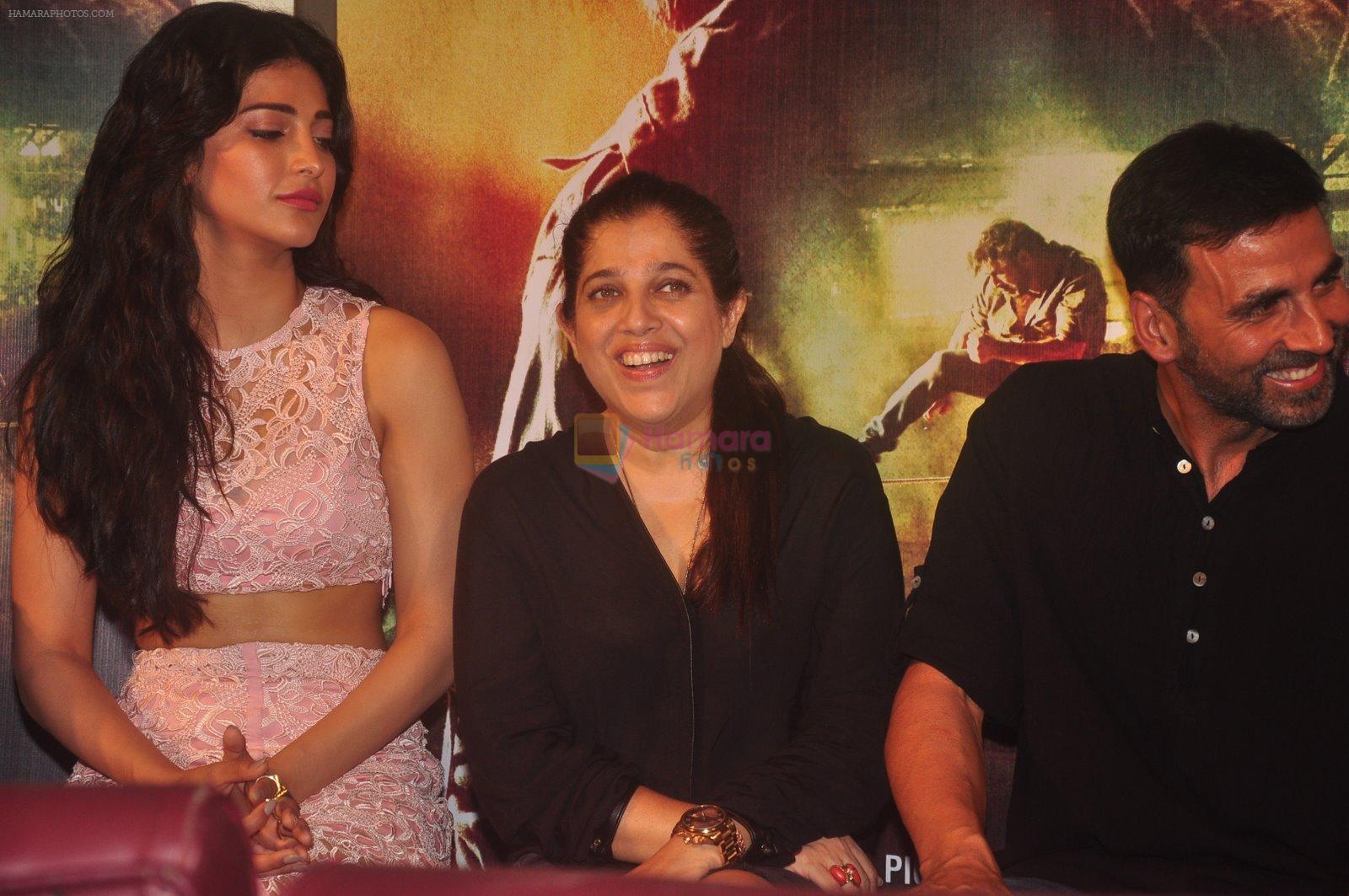 Shruti Haasan, Akshay Kumar at the launch of trailer of Gabbar Is Back in Mumbai on 23rd March 2015