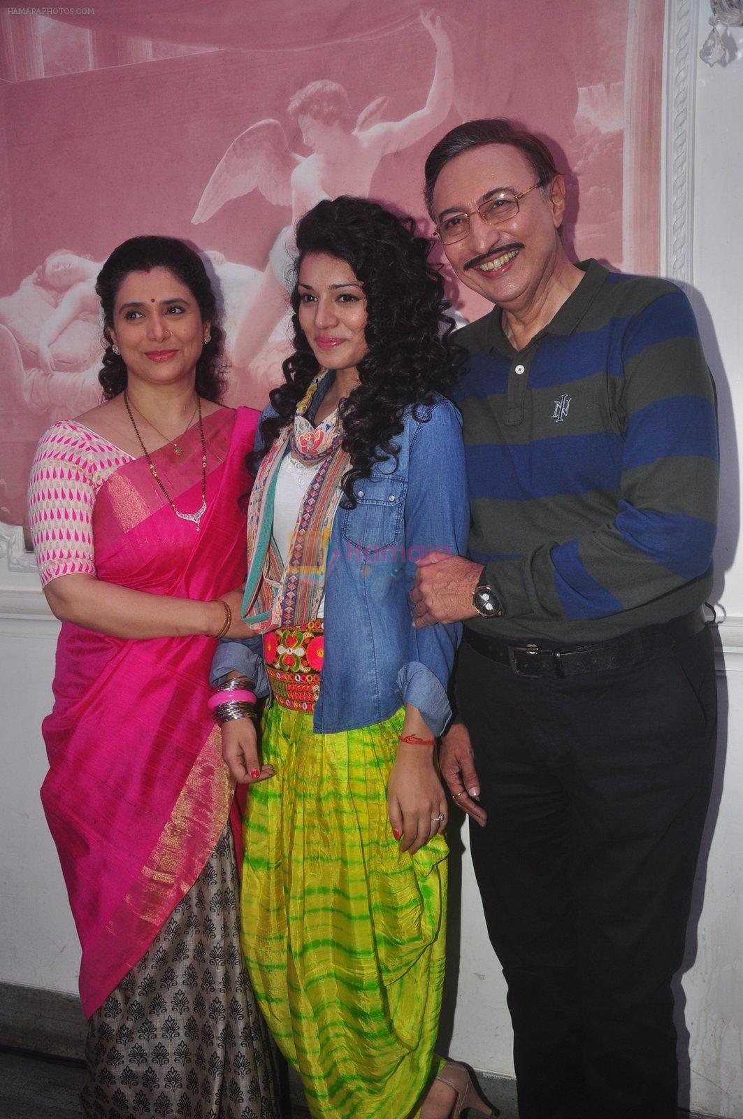 Sukirti Kandpal, Supriya Pilgaonkar, Anang Desai at & TV Dilli Wali Thakur Gurls launch in Mumbai on 25th March 2015