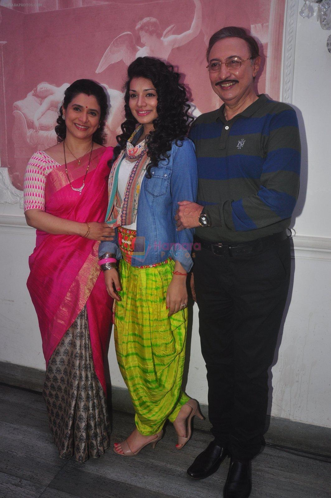 Sukirti Kandpal, Supriya Pilgaonkar, Anang Desai  at & TV Dilli Wali Thakur Gurls launch in Mumbai on 25th March 2015