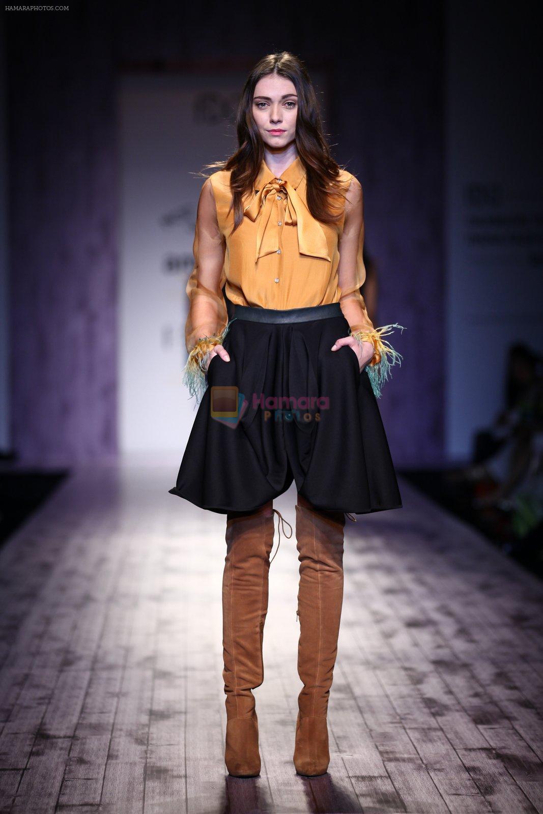 Model walk the ramp for Pallavi Mohan on day 2 of Amazon India Fashion Week on 26th March 2015