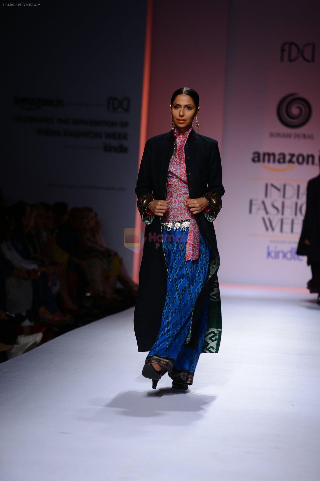 Model walk the ramp for Sonam Dubal on day 4 of Amazon India Fashion Week on 28th March 2015