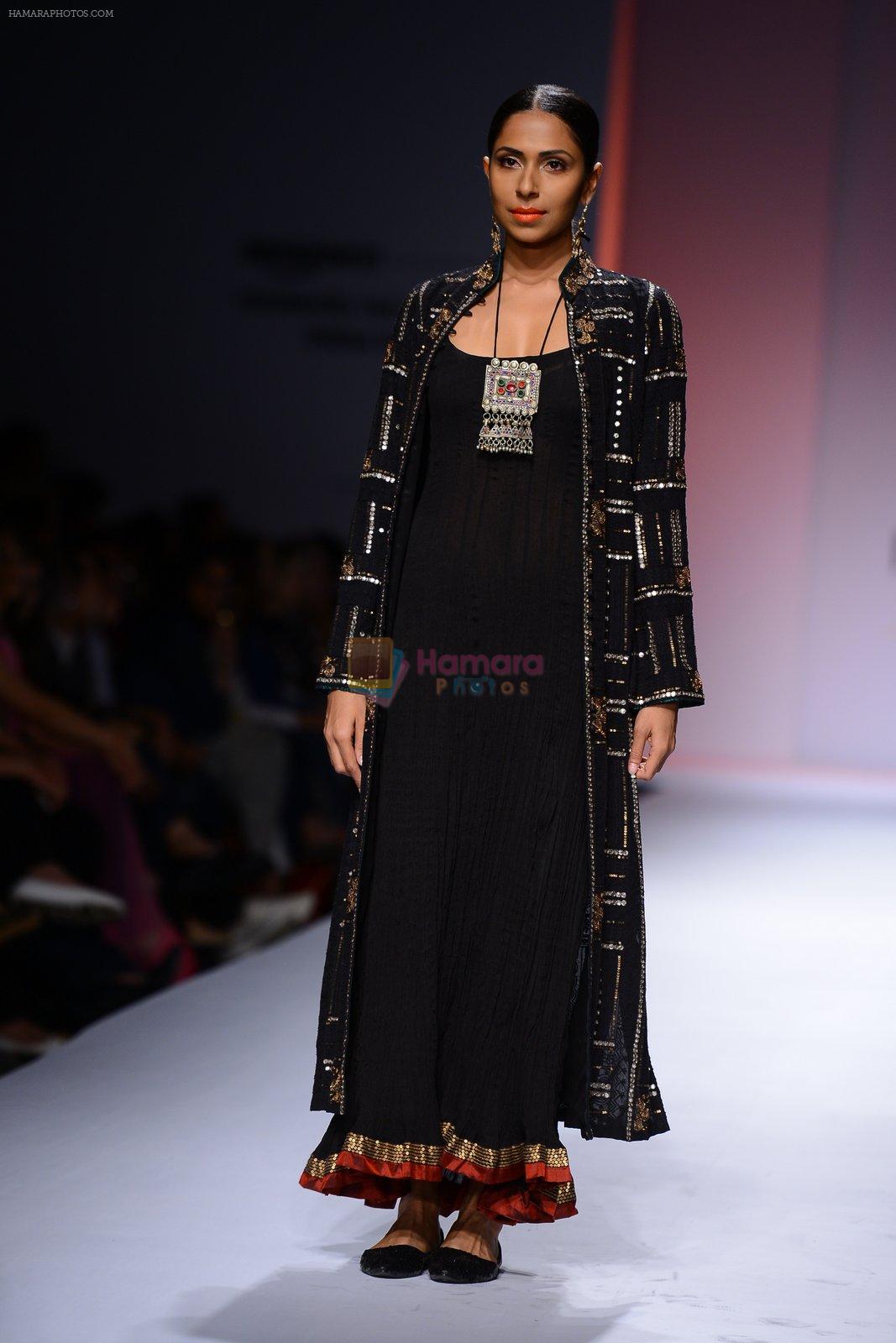 Model walk the ramp for Sonam Dubal on day 4 of Amazon India Fashion Week on 28th March 2015