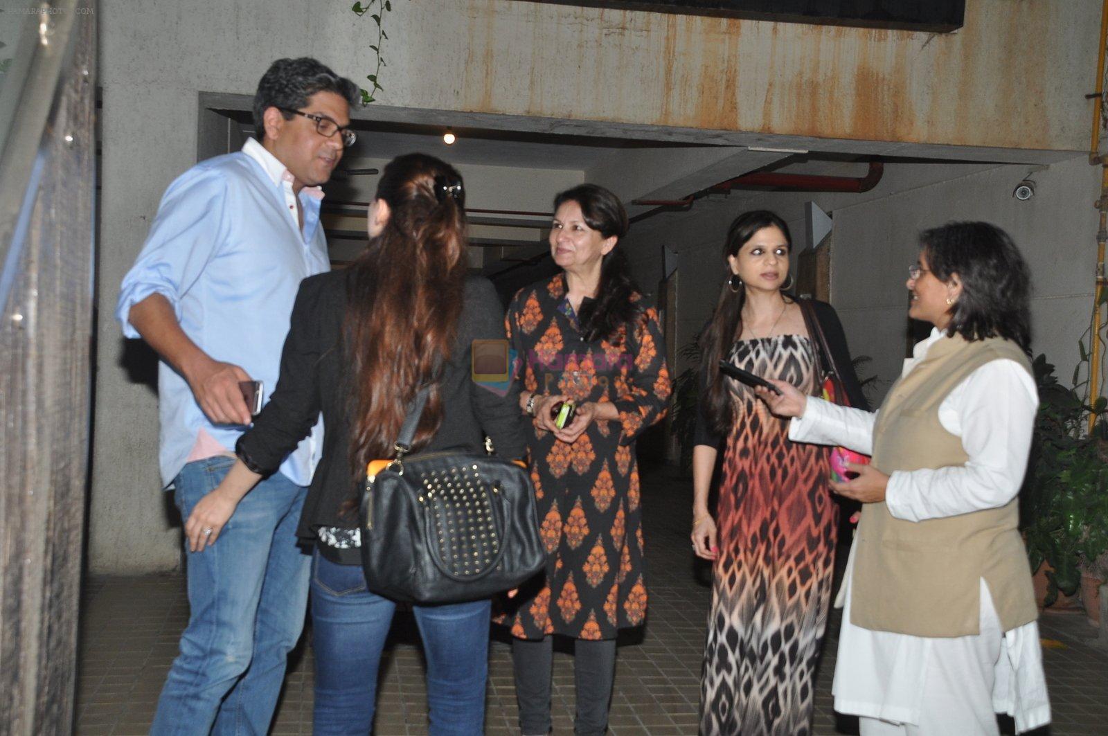 Sharmila Tagore, Soha Ali Khan at Saif & Kareena Kapoor Khan's bash_ in Mumbai on 29th March 2015