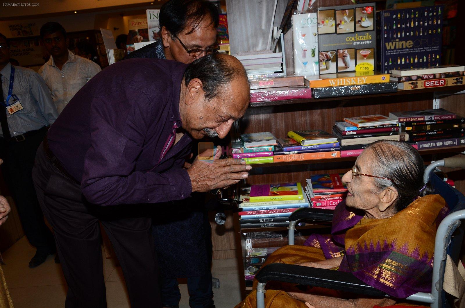 Tinnu Anand at Susheela Pathak's Great Grandma's Kitchen Secret Book Launch in Mumbai on 29th March 2015