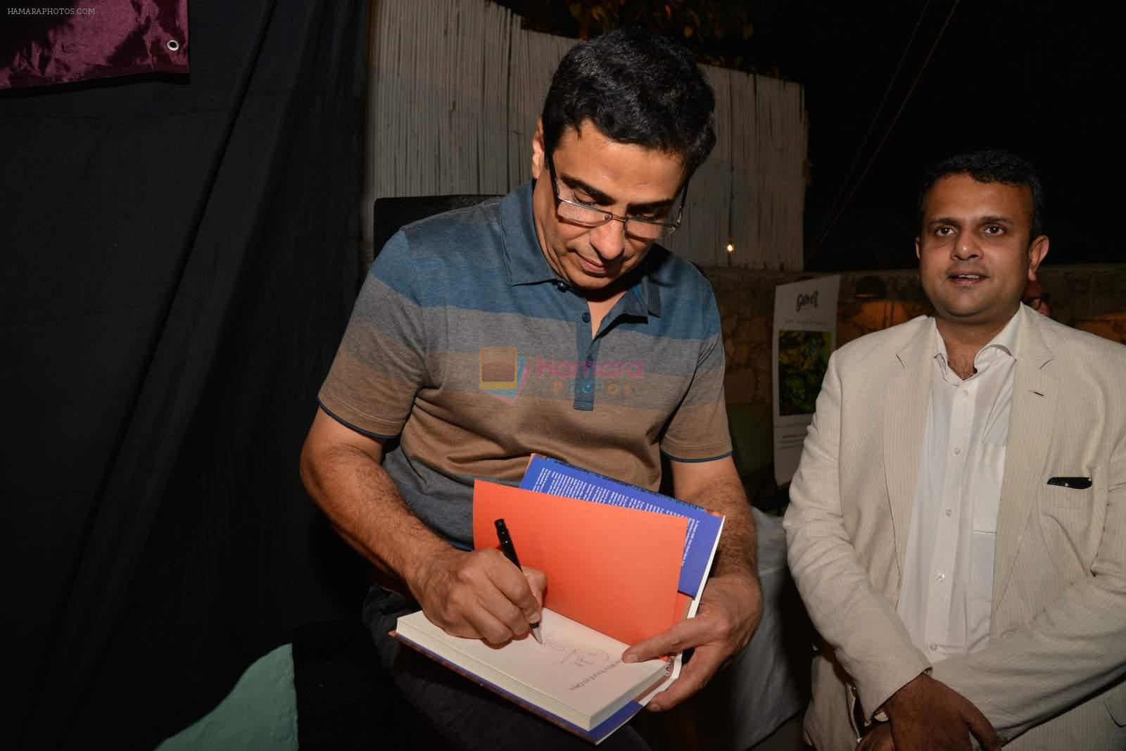 Ronnie Screwvala at Ronnie Screwalla's book reading in Olive on 1st April 2015