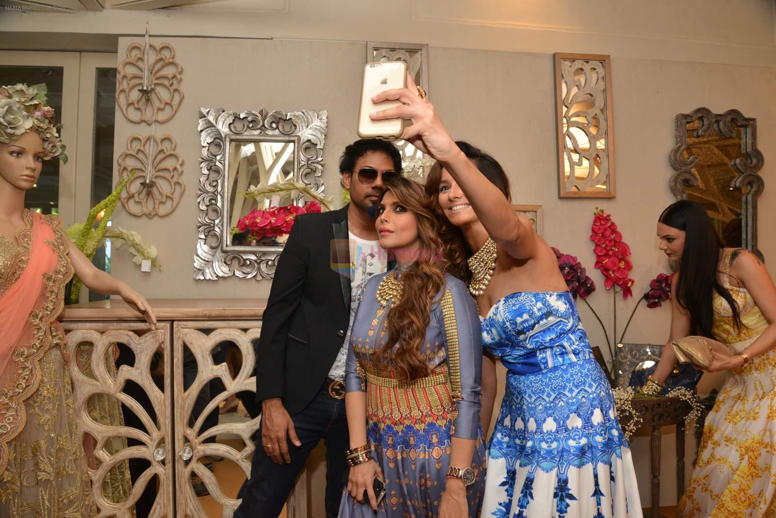 Shibani Dandekar at Shane Falguni Peacock preview for Bridal Asia in Tote, Mumbai on 1st Paril 2015