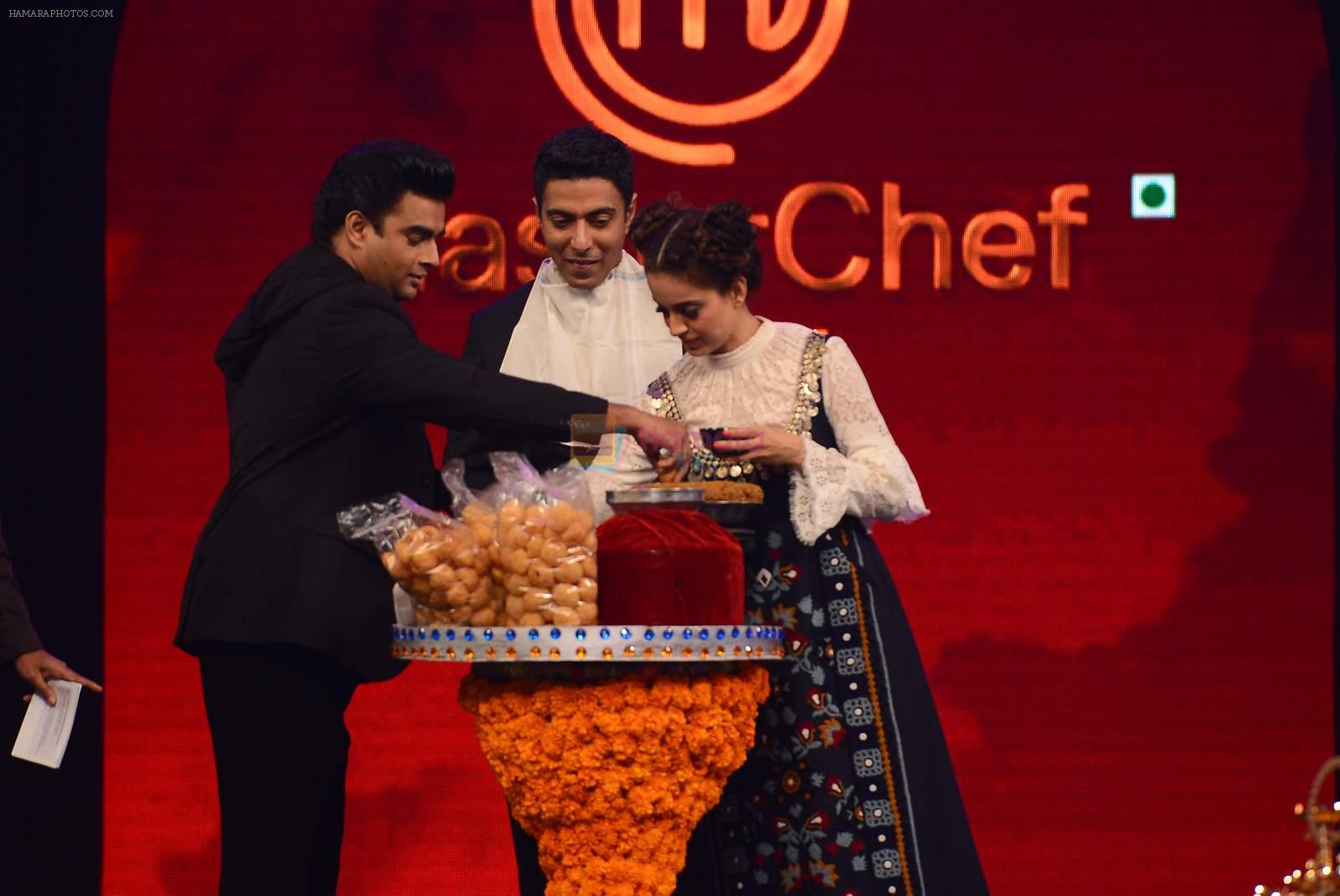 Kangana Ranaut, Madhavan at Master Chef grand finale in Filmcity, Mumbai on 11th April 2015