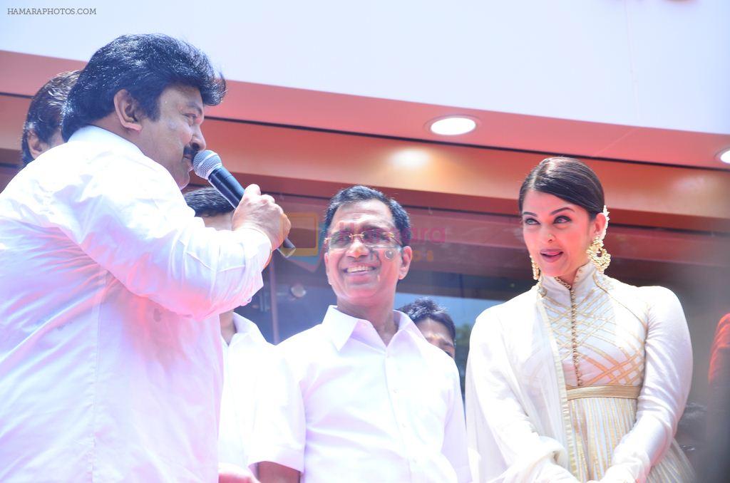 Aishwarya Rai Bachchan at Kalyan Jewellers Showroom in Chennai on 18th April 2015