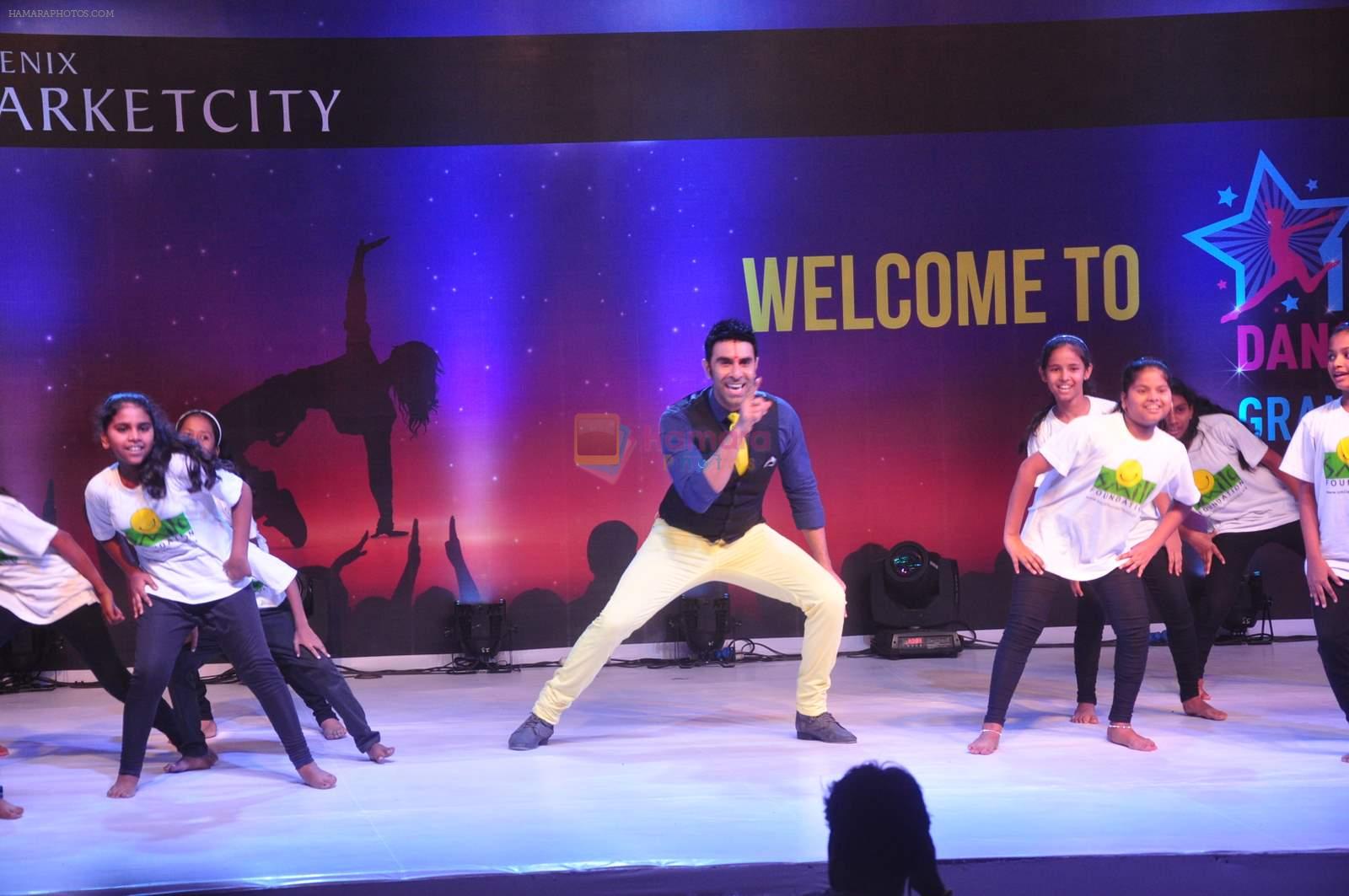 Sandip Soparkar at dance festival in Mumbai on 25th April 2015