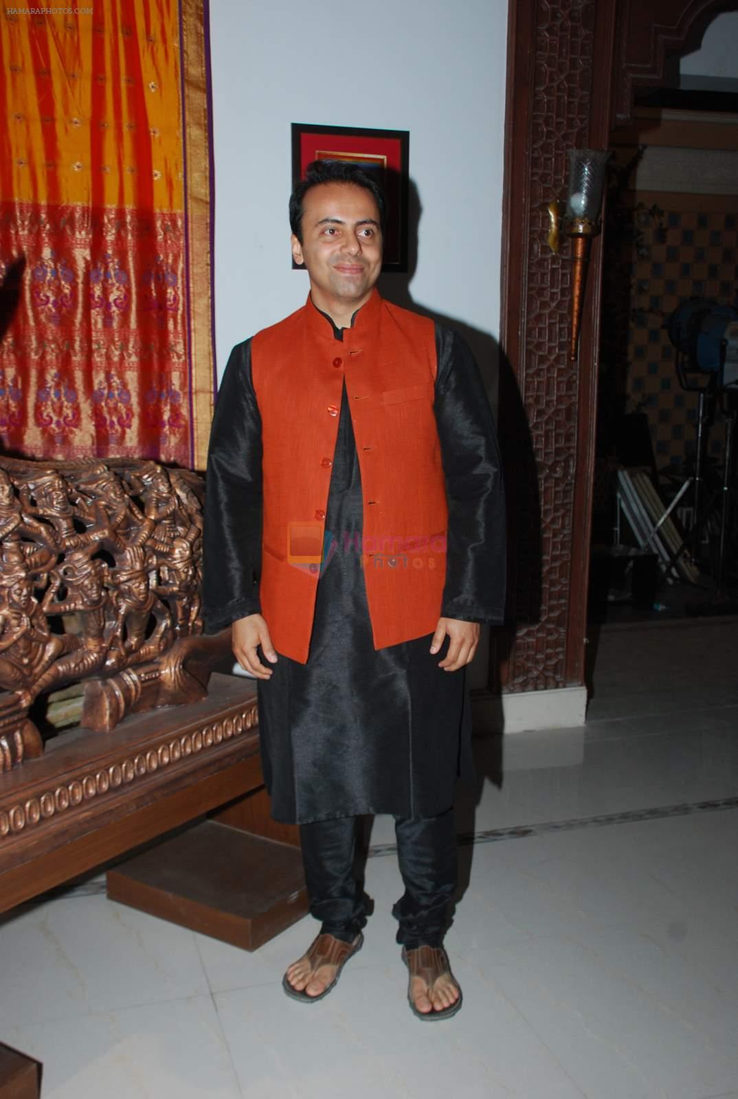 at ZEE Tv launches Tum Hi Ho Bandhu show in Borivali on 28th April 2015