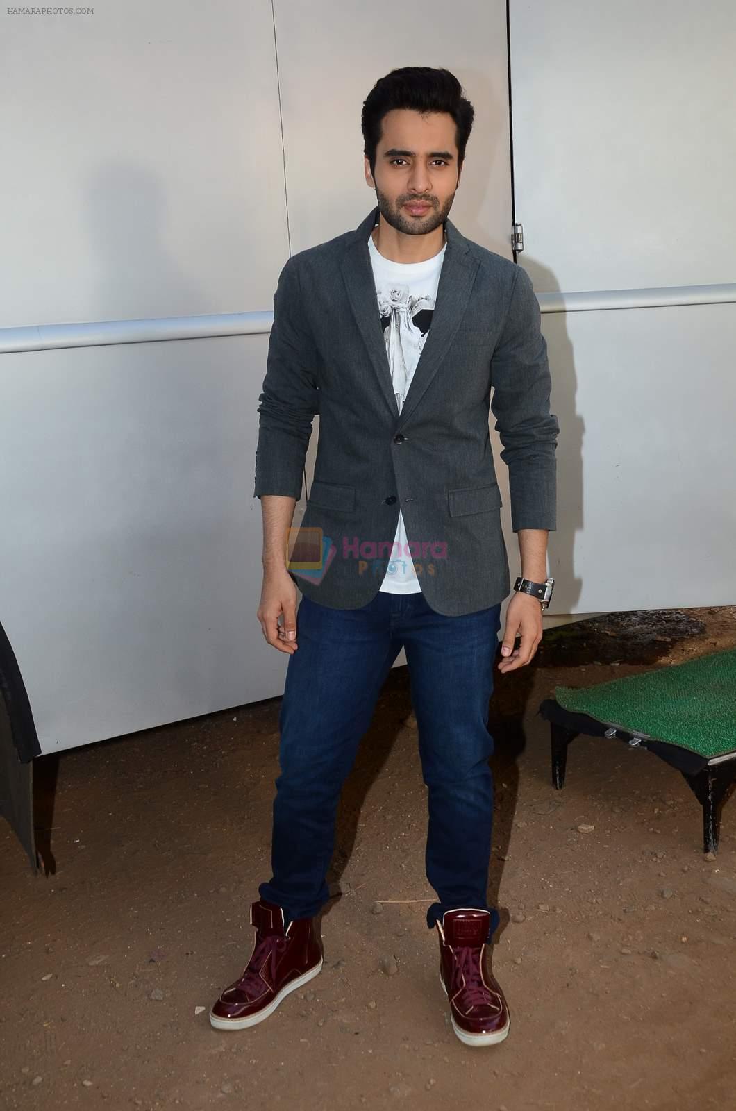 Jackky Bhagnani promote Welcome to Karachi at Life Ok comedy class on 30th April 2015