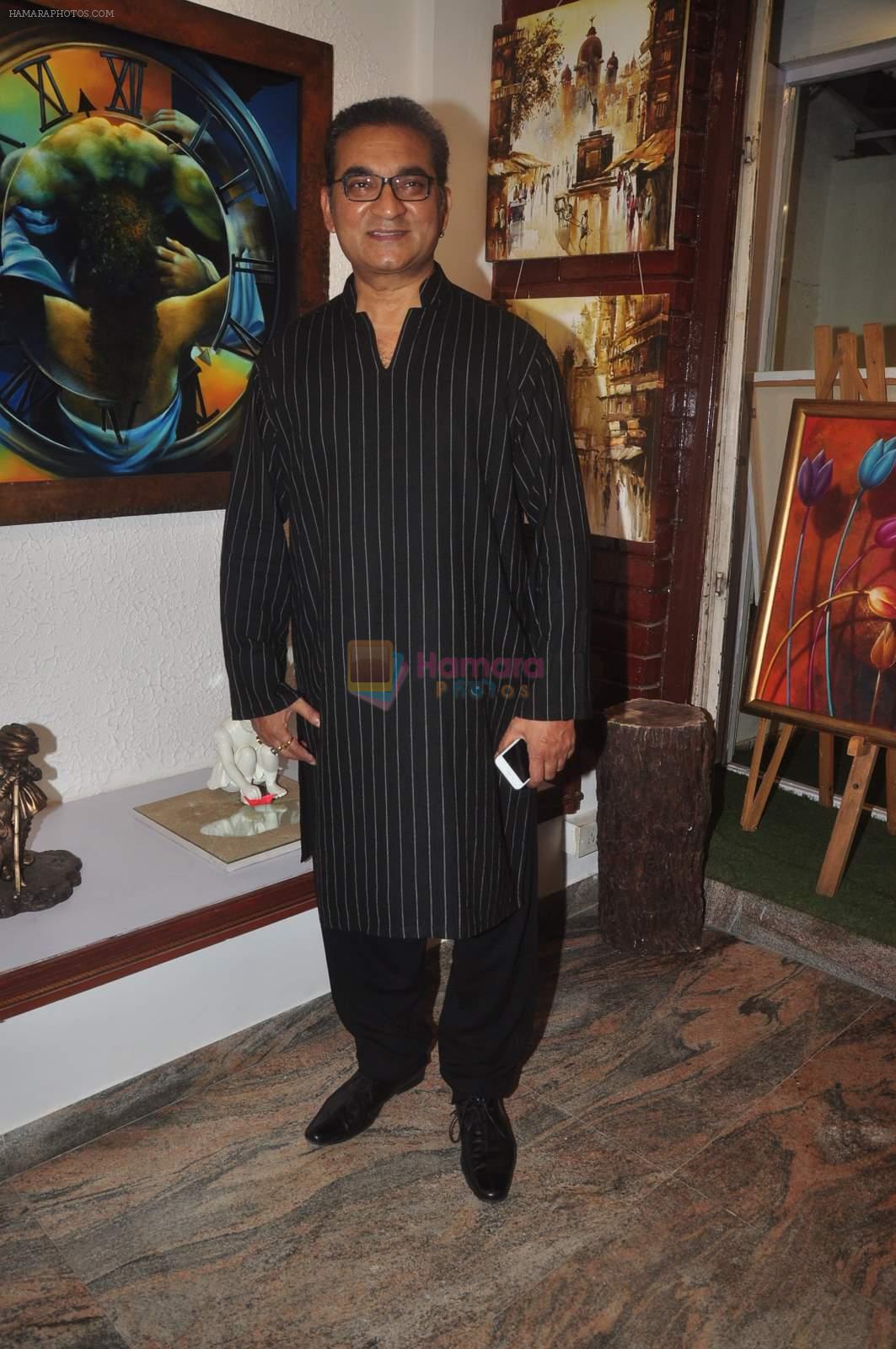 Abhijeet Bhattacharya inaugurates art gallery in Mumbai on 5th May 2015