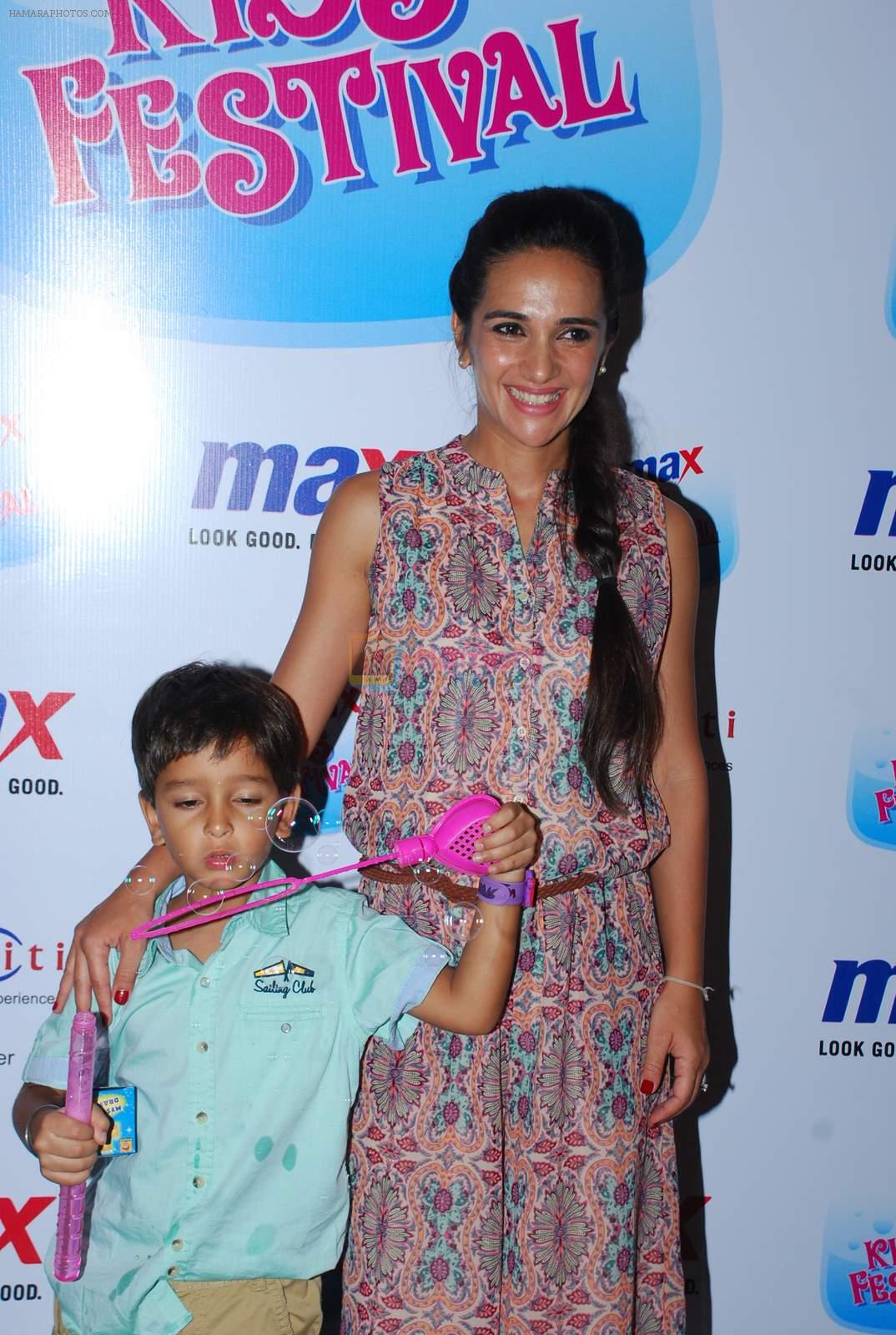Tara Sharma at Max kids fashion show in Mumbai on 5th May 2015