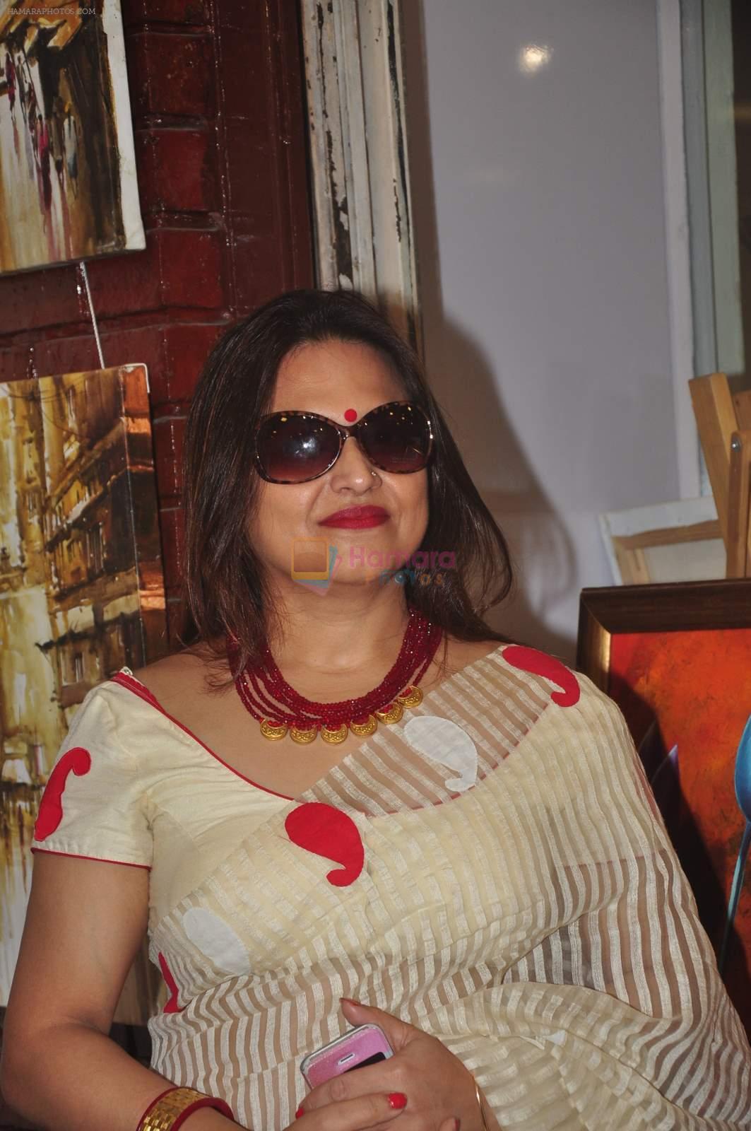 Ananya Banerjee inaugurates art gallery in Mumbai on 5th May 2015