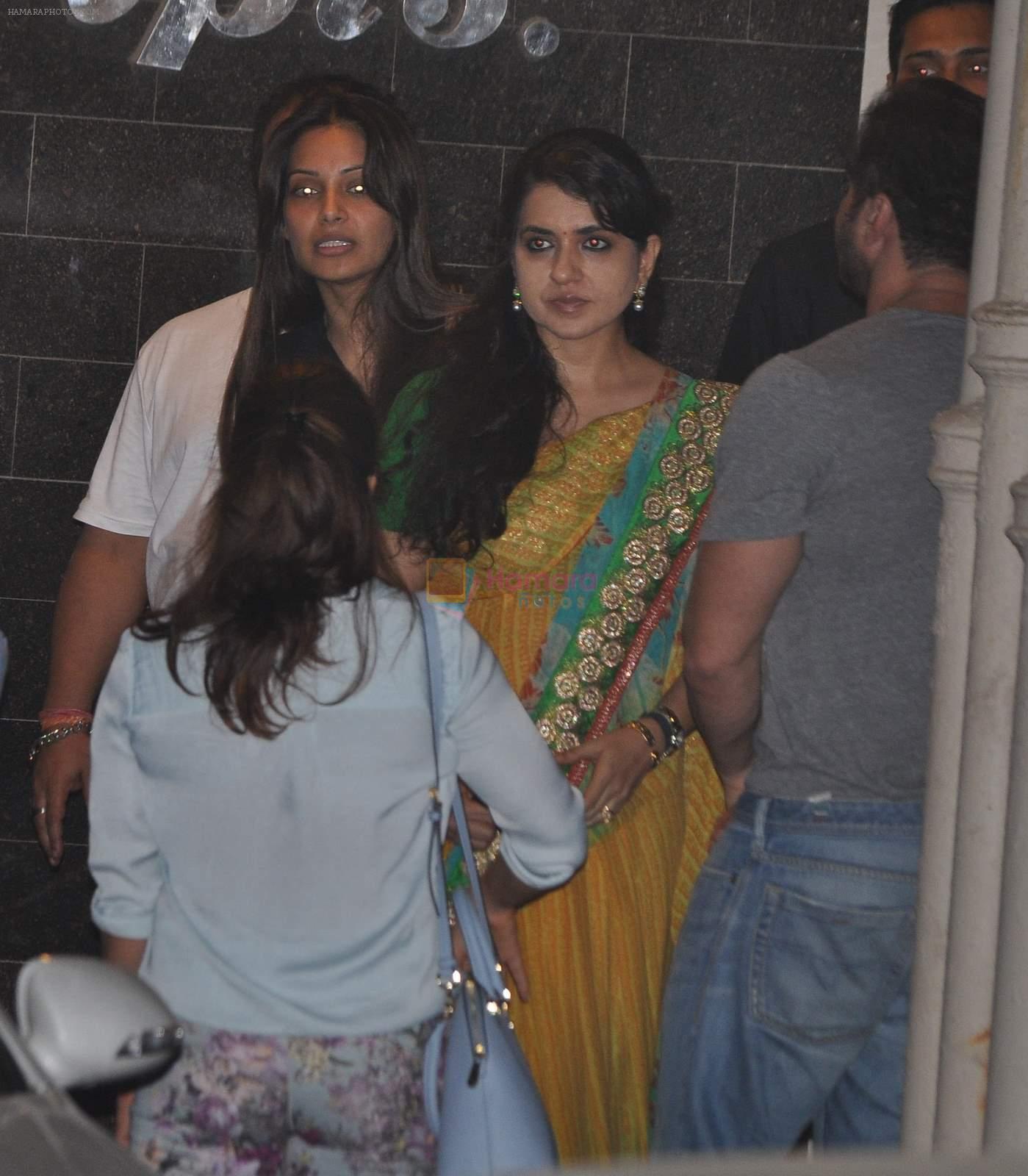 Bipasha Basu at Salman's house  on 6th May 2015