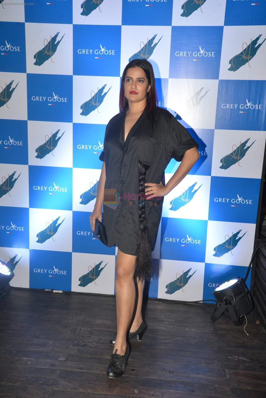 Sona Mohapatra at Grey Goose Cabana Couture launch in Asilo on 8th May 2015