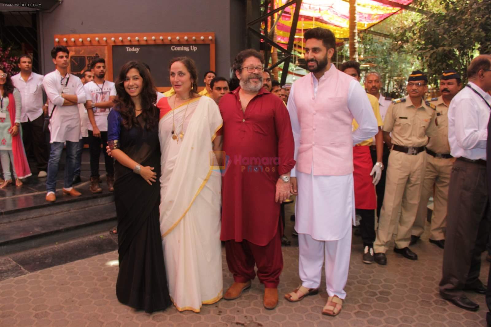 Abhishek Bachchan at Shashi Kapoor felicitation at Prithvi theatre in Mumbai on 10th May 2015